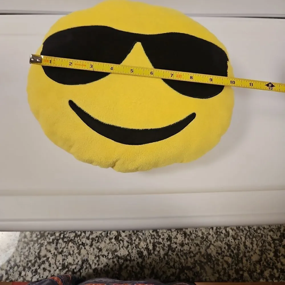 LIKE NEW Emoji Pillow Soft VIBRANT COLORS